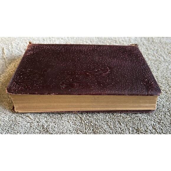 Lucile by Owen Meredith published by Thomas Y Crowell Antique 1883-1885 Book - Picture 4 of 11